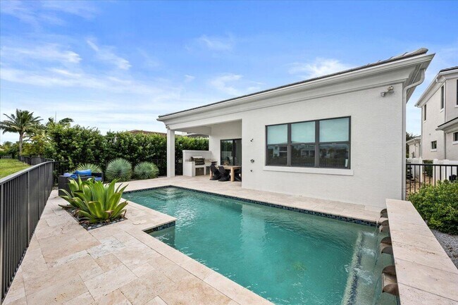 Building Photo - 13673 Artisan Cir