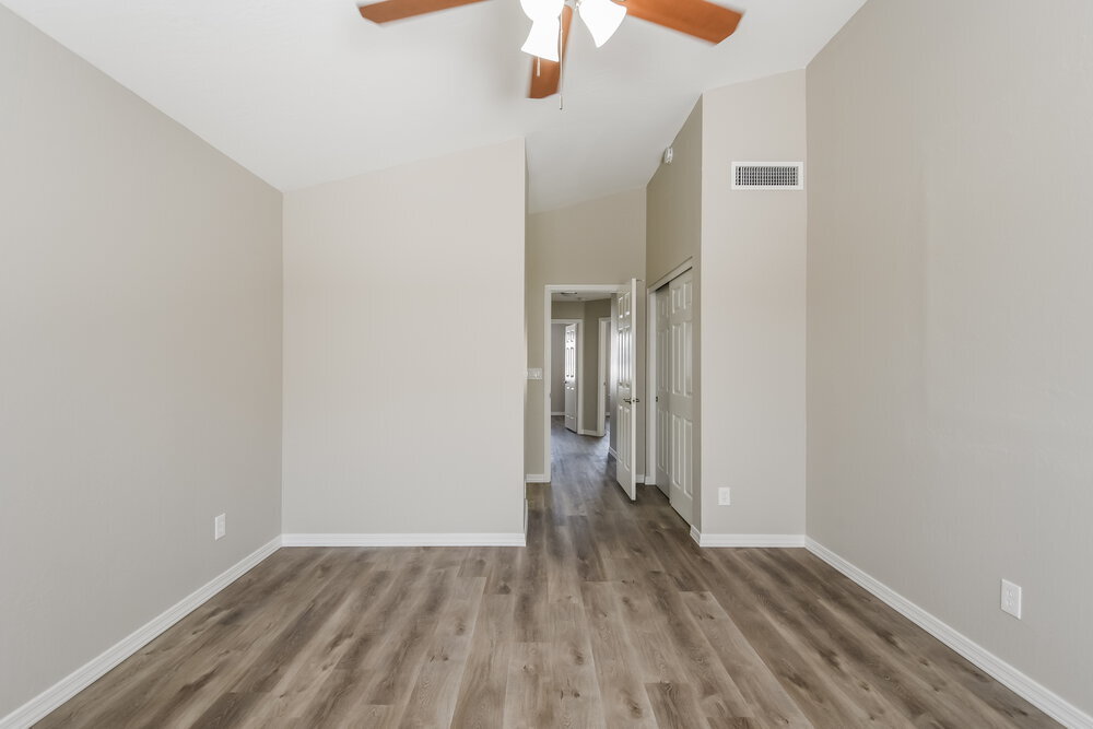 Building Photo - 2345 E Gelding Dr