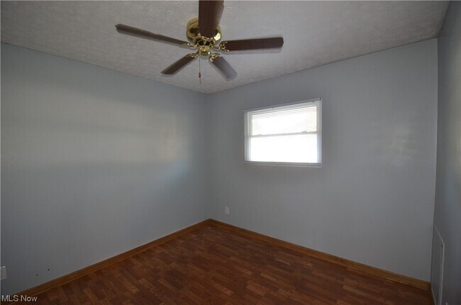 Building Photo - 3847 Neville Dr