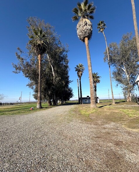 Building Photo - 15769 W Hanford Armona Rd