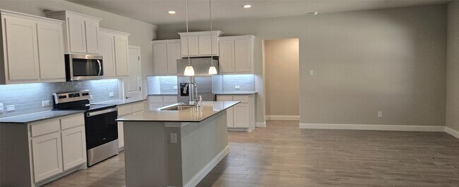 Building Photo - 1449 Bennett Dr