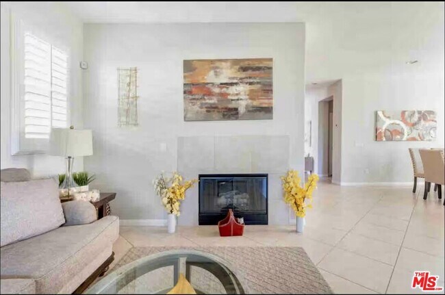 Building Photo - 82118 Hopkins Dr