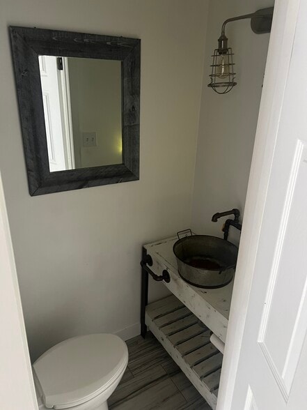 1/2 bath main level - 355 Capetowne Rd