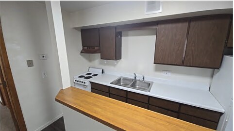 Building Photo - 115 Southview Dr