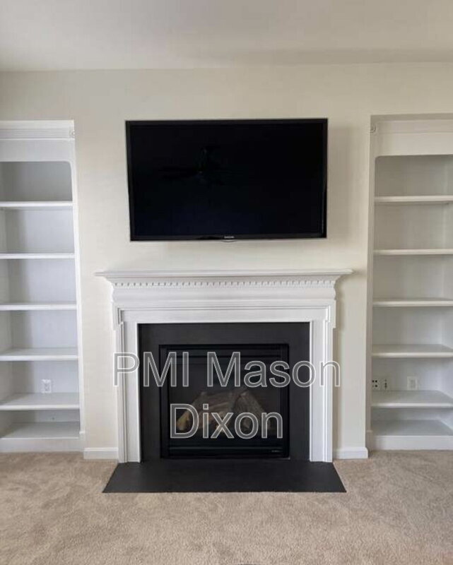 Building Photo - 359 Paladium Ct