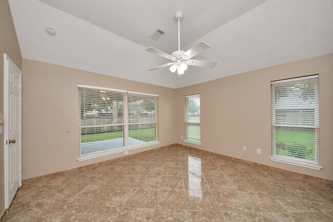 Building Photo - 3003 Silver Spur Dr