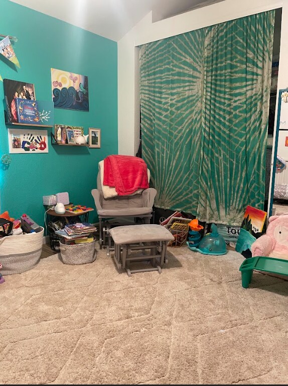 Building Photo - 15 Kulanihakoi St