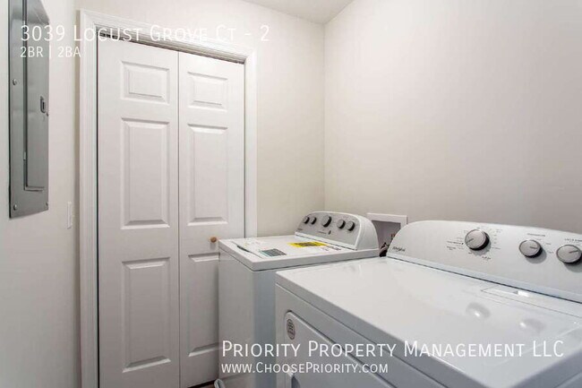 Building Photo - 3039 Locust Grv Ct