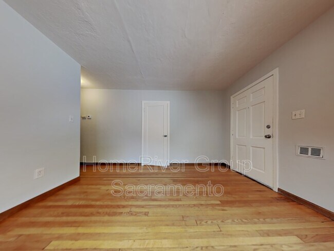 Building Photo - 2600 28th St