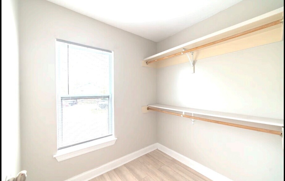 Upstairs Bedroom 1 Closet - 1526 Lake Calais Ct