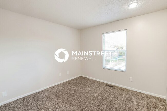 Building Photo - 3 Bedroom Pet-Friendly Home in INDEPENDENC...