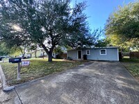 Building Photo - 1009 Stone St