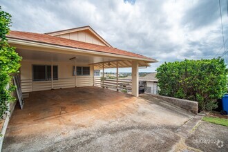 Building Photo - 3 Bed 1.5 Bath Single Family Home in Aiea ...