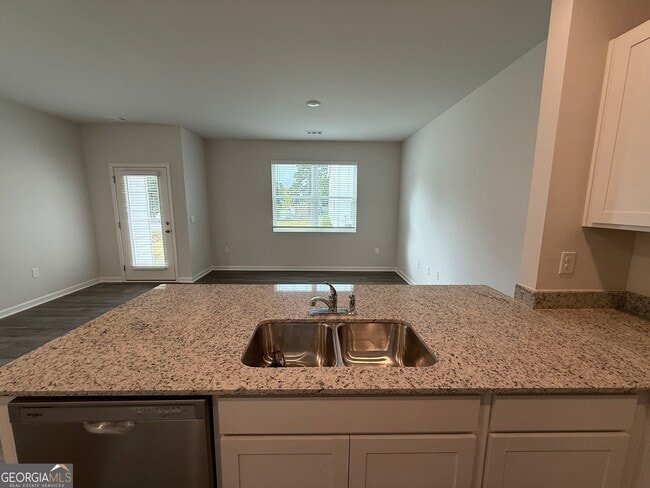 Building Photo - 1 Silverbell Ln