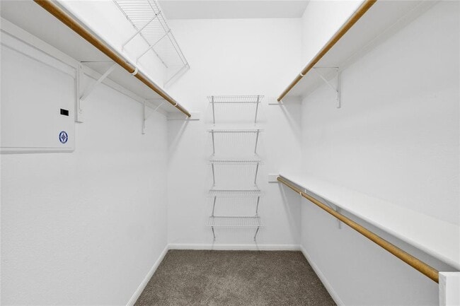Building Photo - 250 Maeves Way