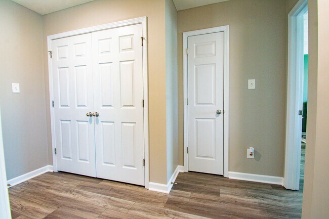 Building Photo - Coming Soon! 3 Bedroom 2.5 Bathroom with Large Fence Yard