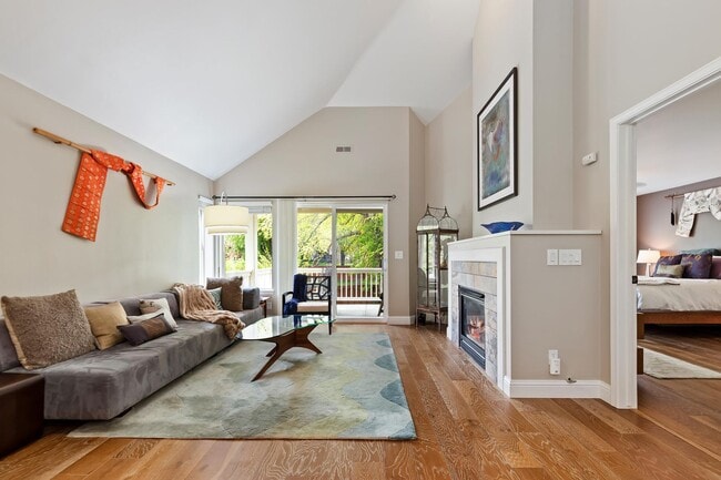 Building Photo - Luxury Condo in SE Boise's most desirable master planned community-Surprise Valley