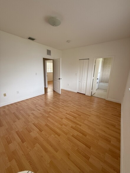 Master Bdrm - 8537 SW 214th Ln