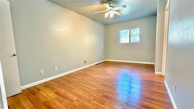 Building Photo - 5213 Halmark Dr
