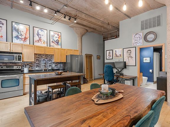 Building Photo - 521 S 7th St