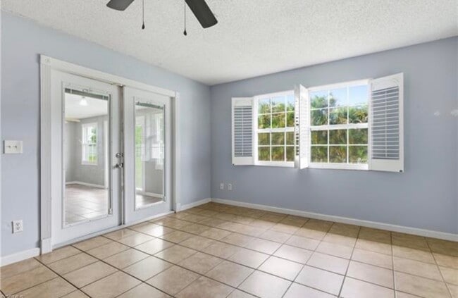 Building Photo - 4520 SE 11th Pl