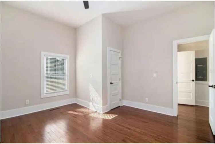 Building Photo - 906 Metropolitan Pkwy SW