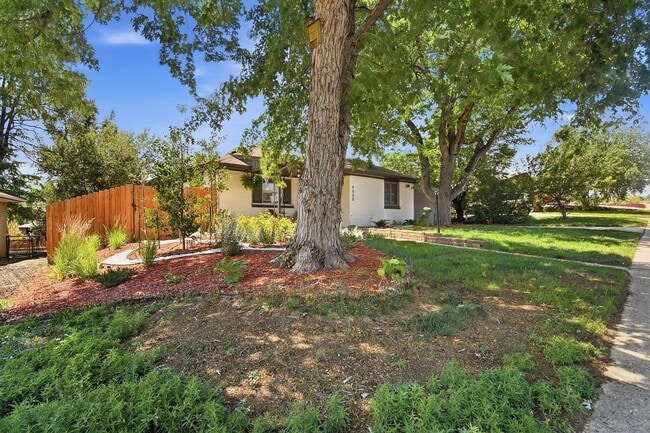 Building Photo - 9500 W 54th Pl