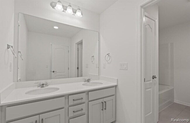 Building Photo - 5570 E Spaniel Dr