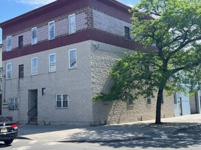 Building Photo - 92-94-94 Pacific St