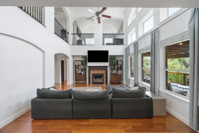 Building Photo - 16200 Spillman Ranch Loop