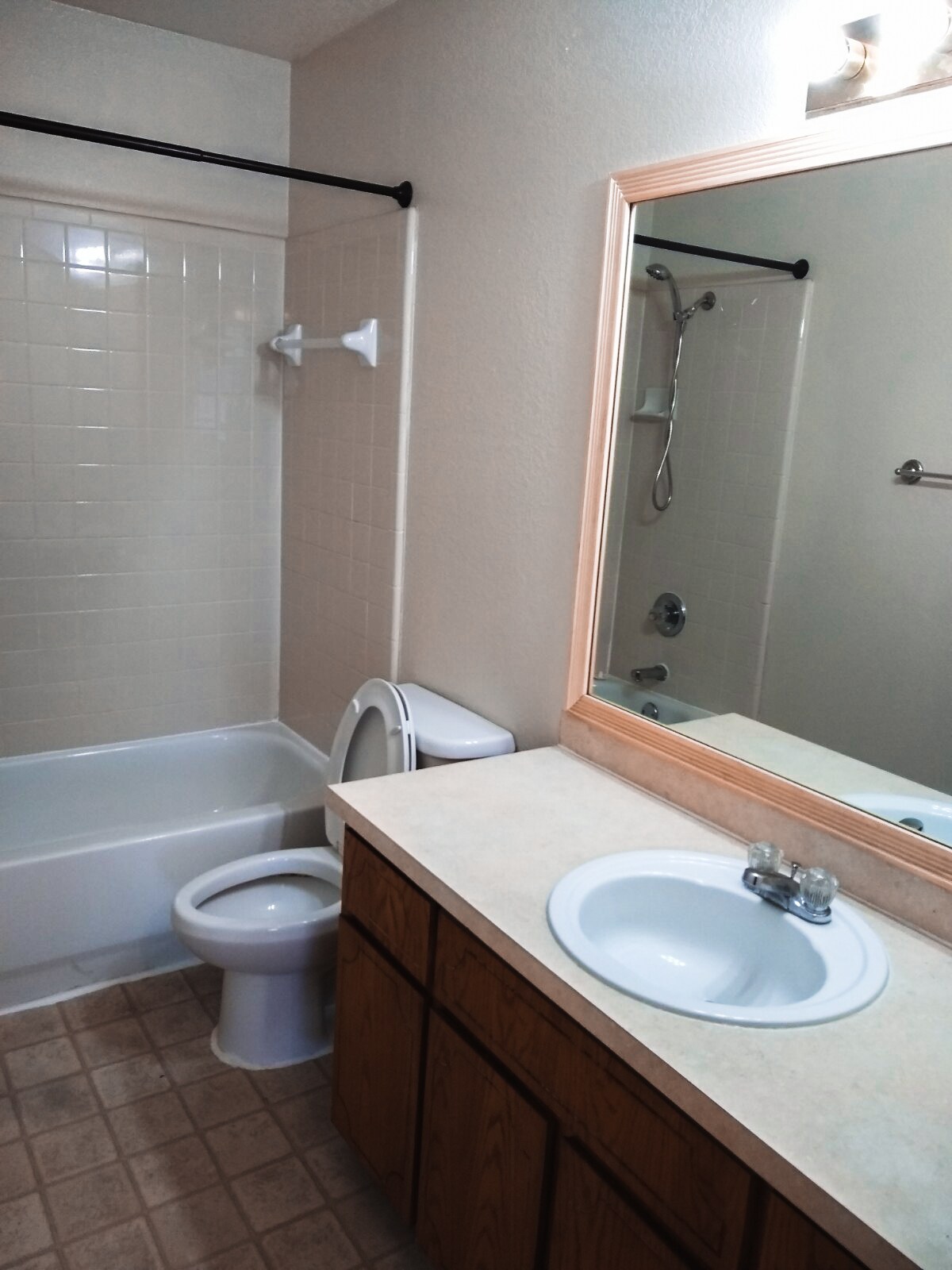 Building Photo - 4102 Pilgram Dr