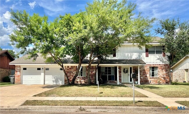 Primary Photo - 505 Yorkshire Ln