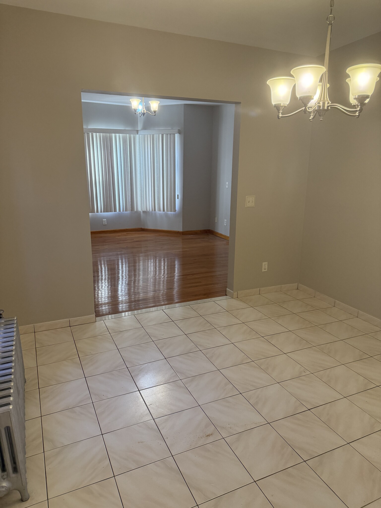 Large Eating Area - 67 Humboldt St