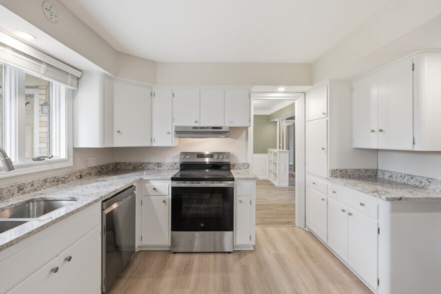 Building Photo - 1358 Juliet Dr