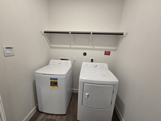 Building Photo - 1318 Isola Bella Dr