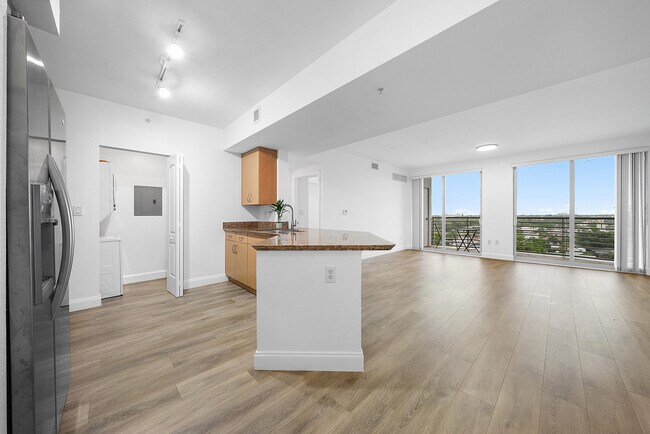 Building Photo - 1830 Radius Dr