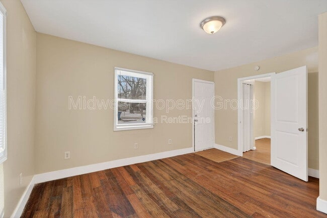 Building Photo - 159 Barto Dr