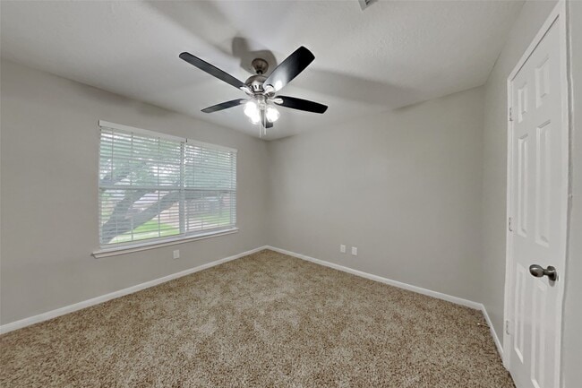 Building Photo - 21643 Bay Palms Dr