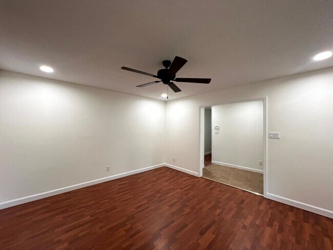 Building Photo - 1133 Paddington Pl