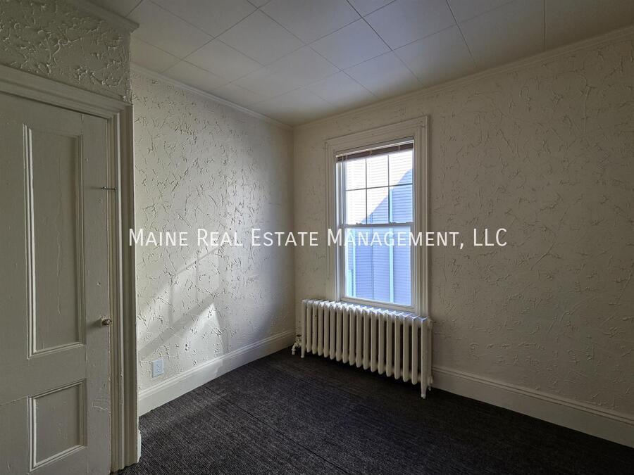 Building Photo - 179 Pine St
