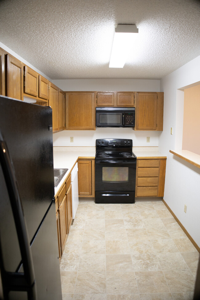 Primary Photo - College Park Apartments