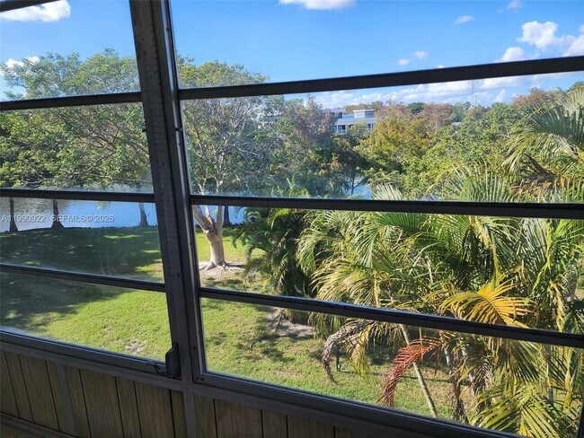 Building Photo - 8370 Sands Point Blvd