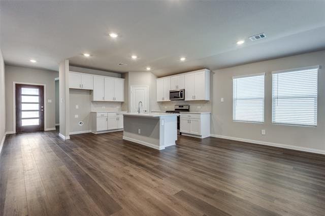 Building Photo - 1113 Mahogany Dr