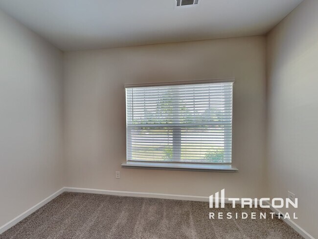 Building Photo - 3141 Azteca Wy