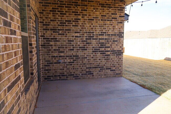 Building Photo - 2916 Corpus Ave