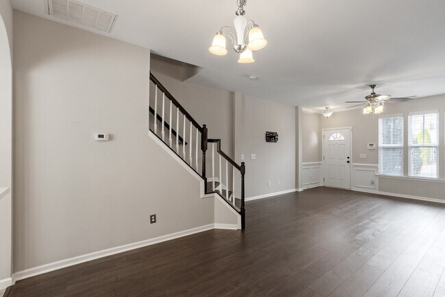 Building Photo - 6632 Clarksburg Pl