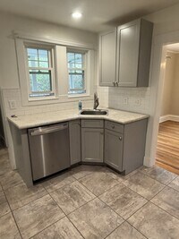 Building Photo - 555 North St