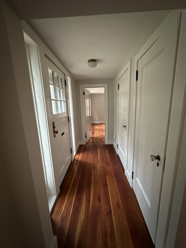 Building Photo - 618 Shearer Hill Rd