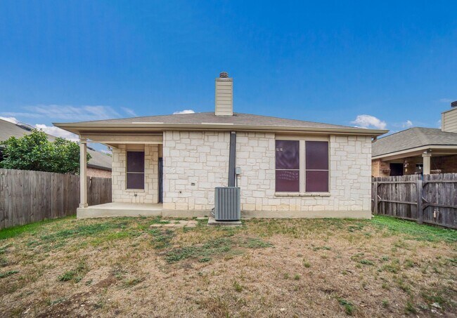 Building Photo - 27110 Saddlefoot Way