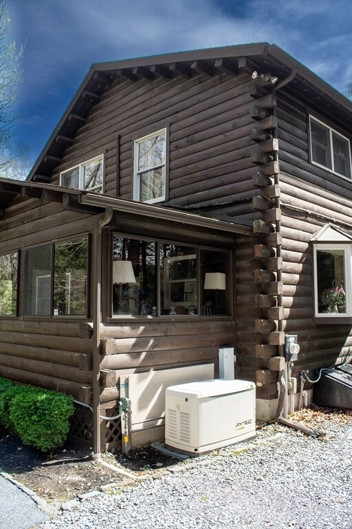 Building Photo - 154 Grove St